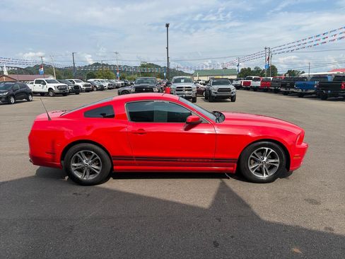 Used 2014 Ford Mustang Premium RWD image 19