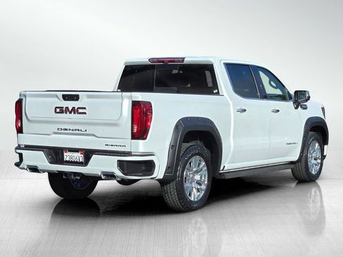Used 2023 GMC Sierra 1500 Denali AWD/4WD image 4