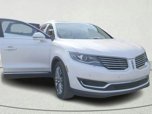 Used 2018 Lincoln MKX Reserve w/ Driver Assistance Package image 8