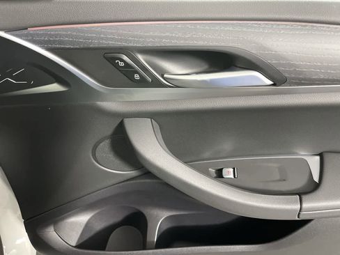 Used 2022 BMW X3 xDrive30i w/ Convenience Package image 17