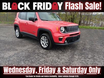 Used 2023 Jeep Renegade Latitude w/ Premium Group