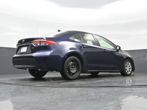 Used 2023 Toyota Corolla LE image 30