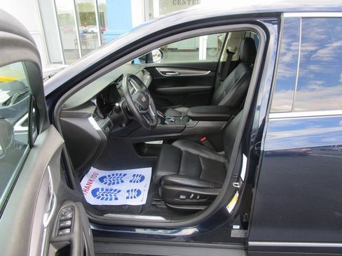 Used 2017 Cadillac XT5 Luxury image 18