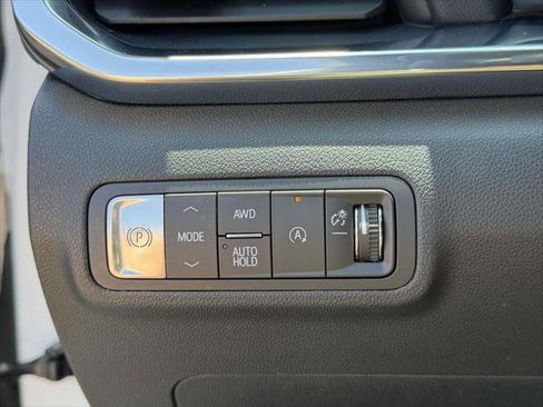 Used 2025 GMC Terrain Elevation AWD/4WD image 22