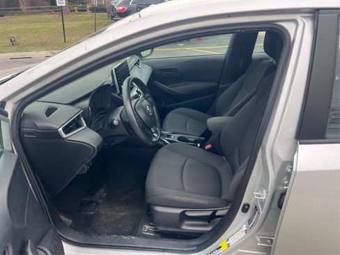 Used 2022 Toyota Corolla LE image 10