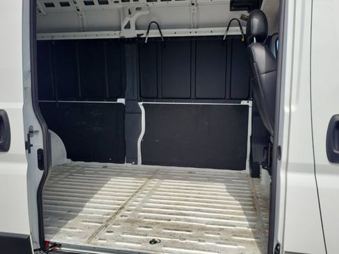 Used 2025 RAM ProMaster 2500 w/ Convenience Group FWD image 20