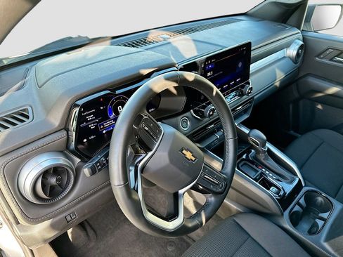 Used 2024 Chevrolet Colorado LT w/ LT Convenience Package image 9