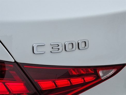 Used 2024 Mercedes-Benz C 300 4MATIC Sedan image 32