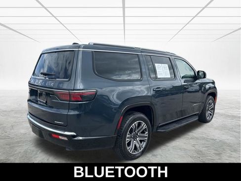 Used 2024 Jeep Wagoneer Series II AWD/4WD image 5