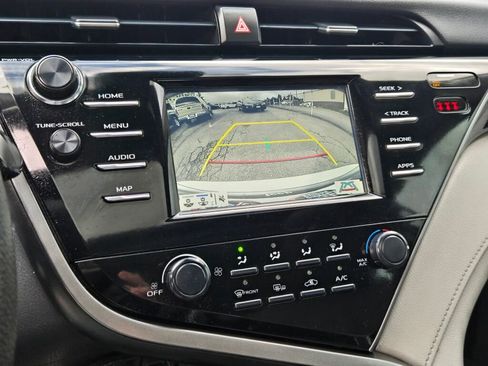 Used 2019 Toyota Camry LE w/ Convenience Package image 22
