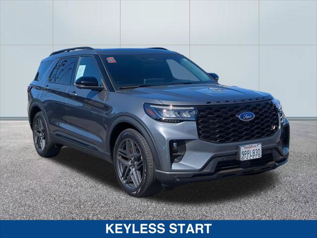 Used 2025 Ford Explorer ST AWD/4WD image 7