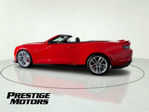 Used 2021 Chevrolet Camaro SS RWD image 6
