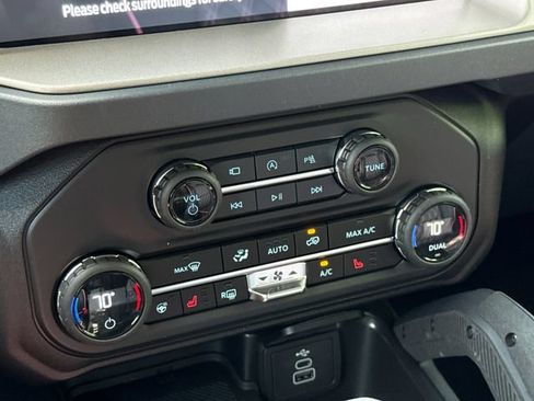 New 2026 Ford Bronco Outer Banks w/ Sasquatch Package AWD/4WD image 25