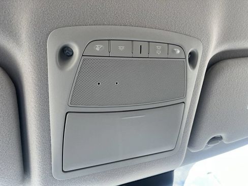 Certified 2025 Nissan Leaf S FWD image 9