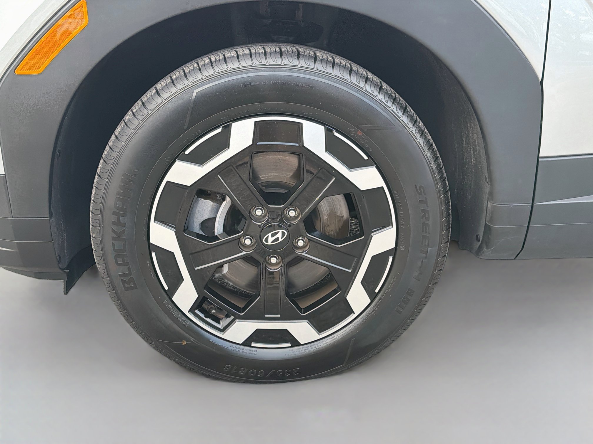 Used 2024 Hyundai Santa Fe SEL FWD image 43