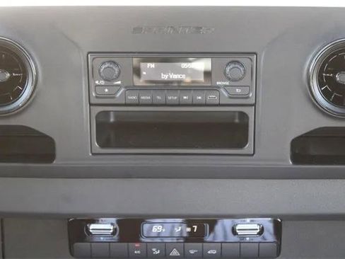 New 2025 Mercedes-Benz Sprinter 2500 image 21