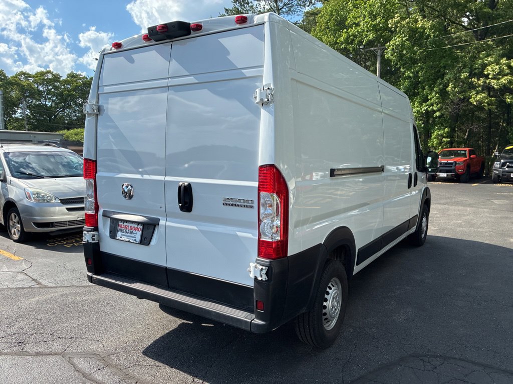 Used 2025 RAM ProMaster 2500 w/ Convenience Group FWD image 7