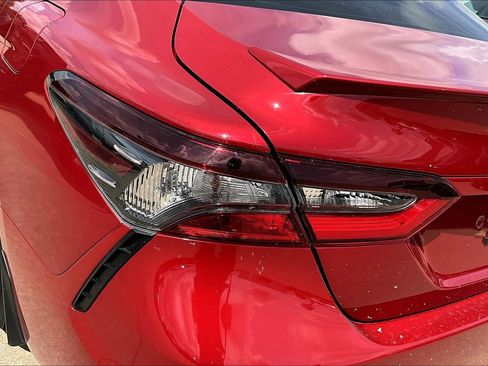 Used 2024 Toyota Camry SE image 39