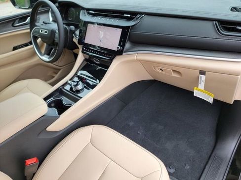 New 2026 Jeep Grand Cherokee L Limited AWD/4WD image 25
