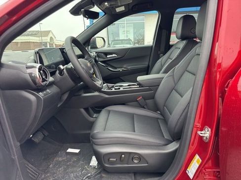 New 2026 Chevrolet Equinox LT w/ Convenience Package II FWD image 13