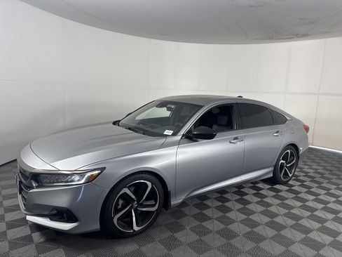 Used 2022 Honda Accord Sport image 8