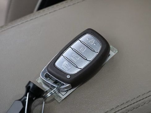Used 2021 Hyundai Tucson Ultimate w/ Cargo Package AWD/4WD image 39