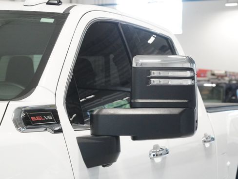 Used 2023 GMC Sierra 2500 SLT w/ SLT Preferred Package AWD/4WD image 7