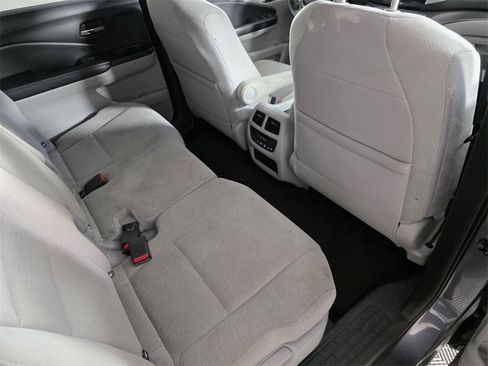 Used 2016 Honda Pilot EX image 32
