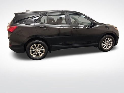 Used 2020 Chevrolet Equinox LS w/ LPO, Floor Liner Package image 4