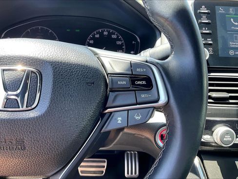 Used 2018 Honda Accord Sport image 19