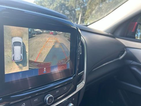 Used 2019 Chevrolet Traverse Premier w/ Driver Confidence II Package image 12