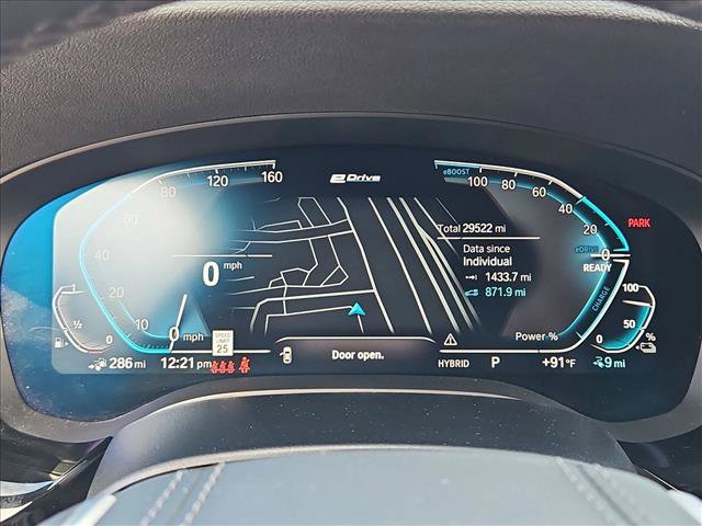 Used 2021 BMW 530e w/ Premium Package RWD image 11