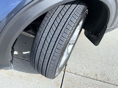 Used 2024 Ford Explorer XLT w/ Equipment Group 202A image 28