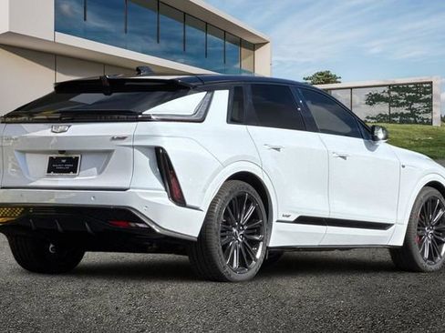 New 2026 Cadillac Lyriq V w/ Exterior Carbon Fiber Package image 4