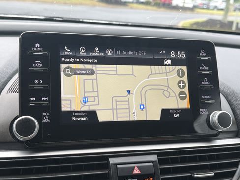 Certified 2018 Honda Accord Touring image 12