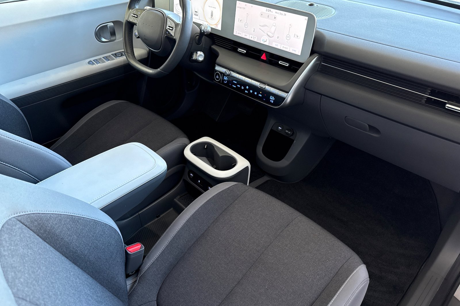 Used 2024 Hyundai Ioniq 5 SEL RWD image 16