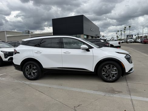 Certified 2024 Kia Sportage SX FWD image 3