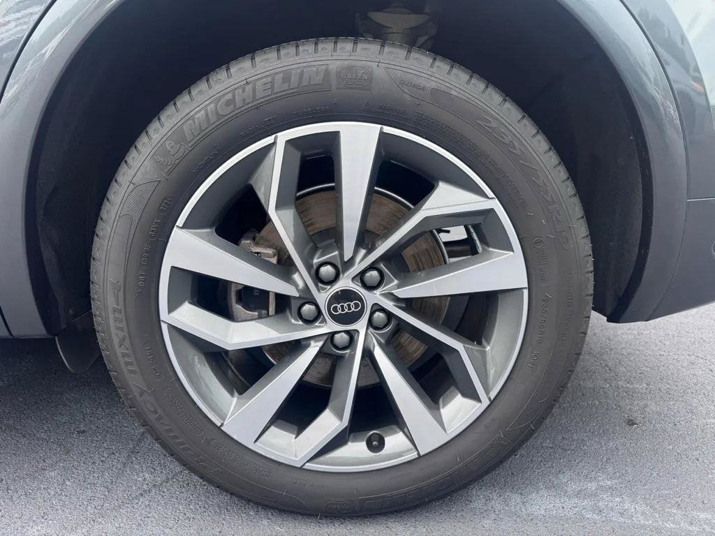 Used 2022 Audi Q5 2.0T Premium Plus AWD/4WD image 14