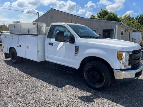 Used 2017 Ford F350 XL w/ XL Value Package RWD image 3