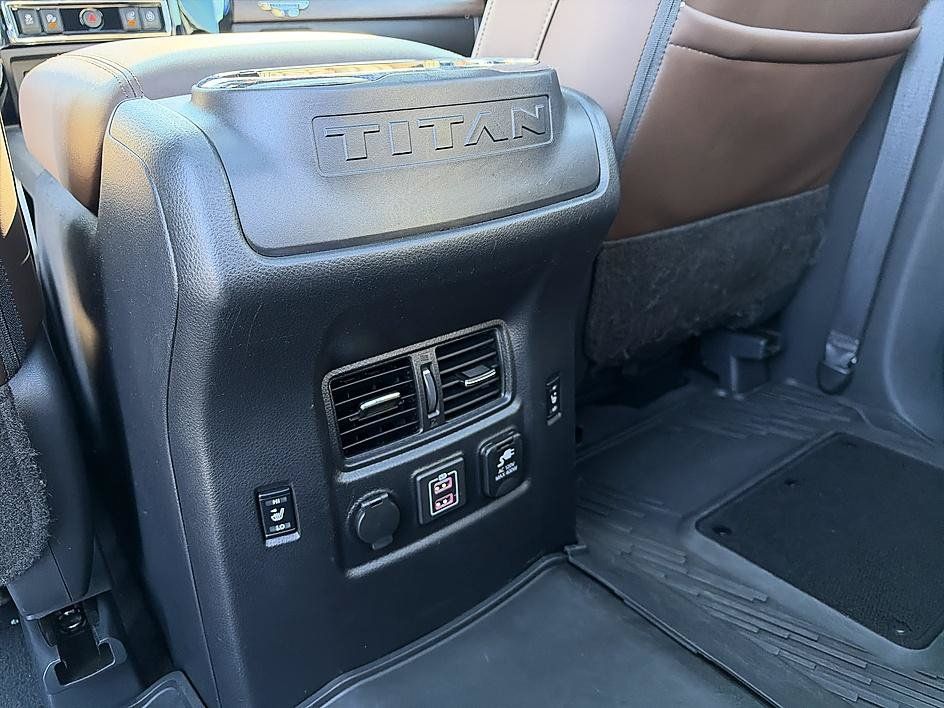 Used 2022 Nissan Titan Platinum Reserve w/ Moonroof Package AWD/4WD image 34