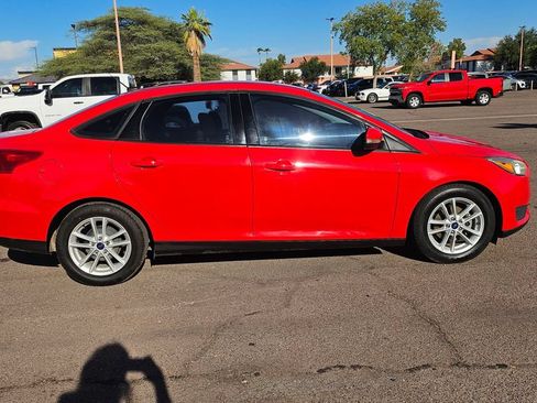 Used 2017 Ford Focus SE FWD image 12