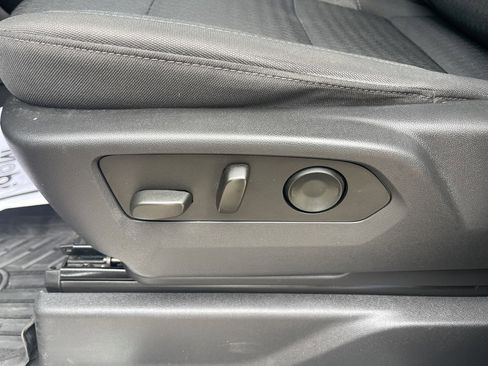 Certified 2022 Chevrolet Silverado 1500 RST image 18