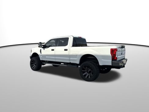 Used 2019 Ford F250 XLT w/ Snow Plow Prep Package image 3