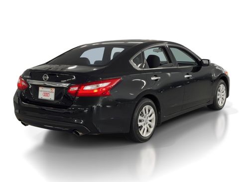 Used 2016 Nissan Altima 2.5 S w/ Power Driver Seat Package image 9