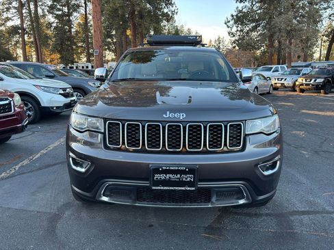 Used 2017 Jeep Grand Cherokee Limited w/ Trailer Tow Group IV AWD/4WD image 7