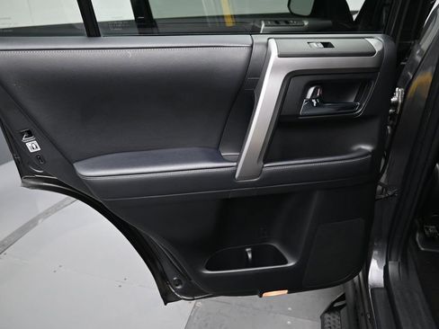 Certified 2022 Toyota 4Runner SR5 Premium image 30