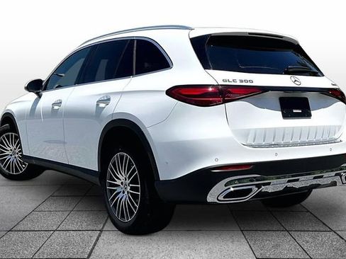 Certified 2026 Mercedes-Benz GLC 300 4MATIC image 4