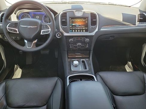 Used 2022 Chrysler 300 Touring L w/ Comfort Group AWD/4WD image 9
