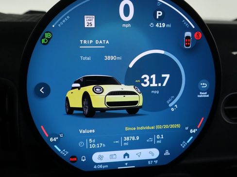 Certified 2025 MINI Cooper S image 32