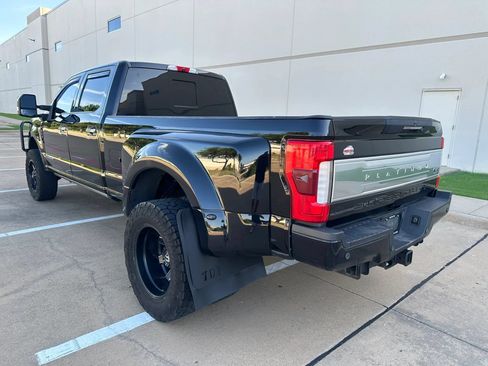 Used 2017 Ford F350 Platinum w/ Platinum Ultimate Package AWD/4WD image 12
